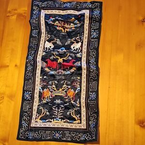Chinese Embroidered Silk Textile Panel 100% Pure Silk Made in China